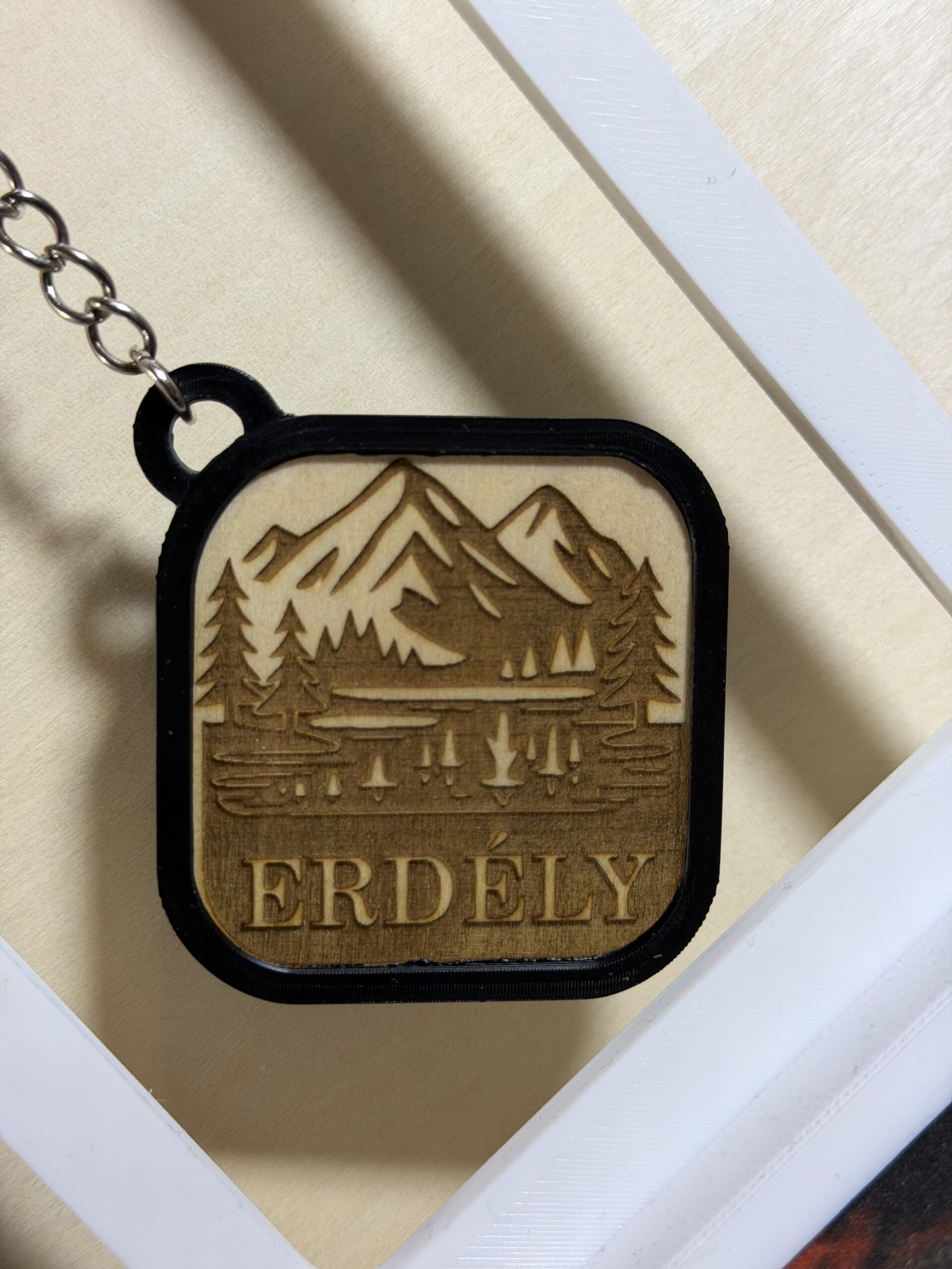 Erdély kulcstartó – Gyilkos-tó gravírozott fa kulcstartó – Bild 2